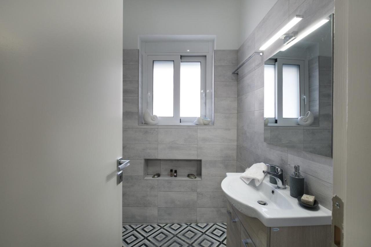 פיראוס Piraiki Coastal Accommodation מראה חיצוני תמונה