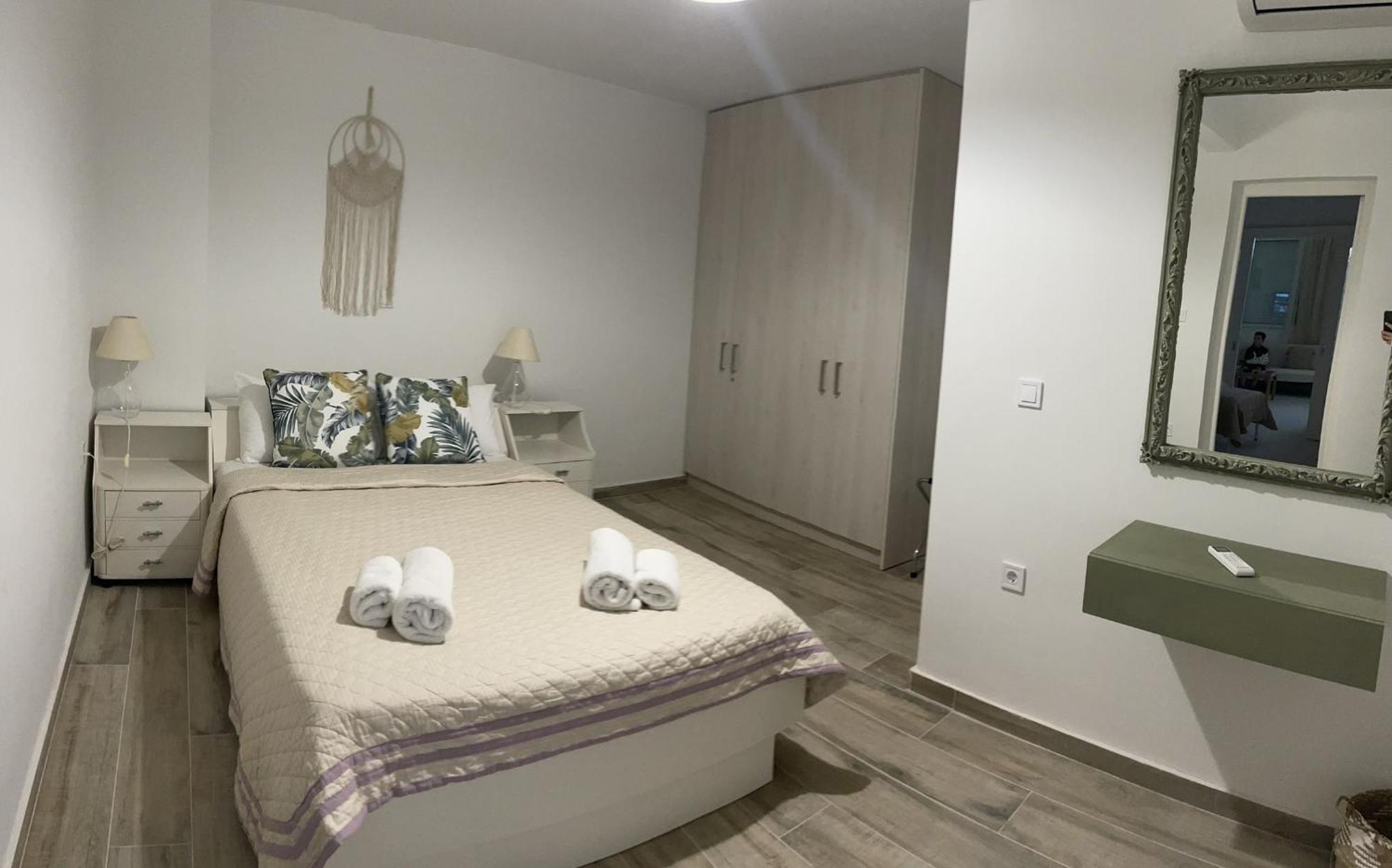 פיראוס Piraiki Coastal Accommodation מראה חיצוני תמונה